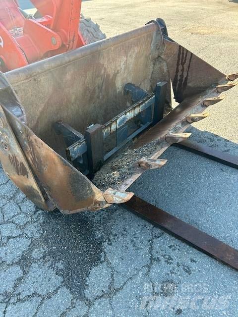 Kubota R 082 Hjullastare