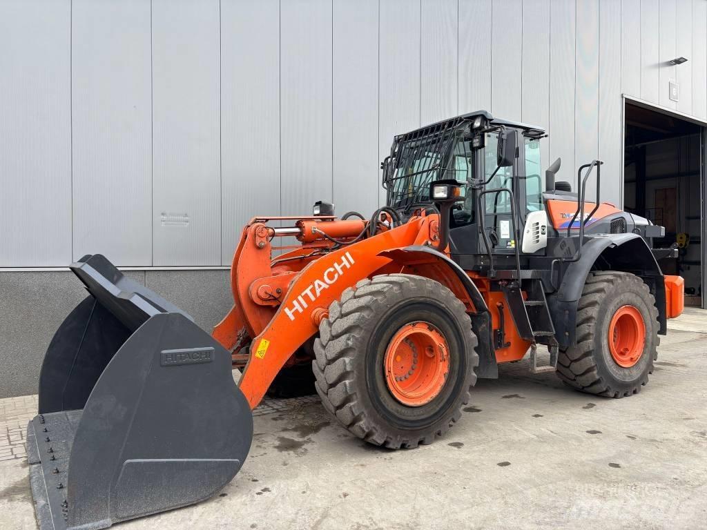 Hitachi ZW 250-6 Hjullastare