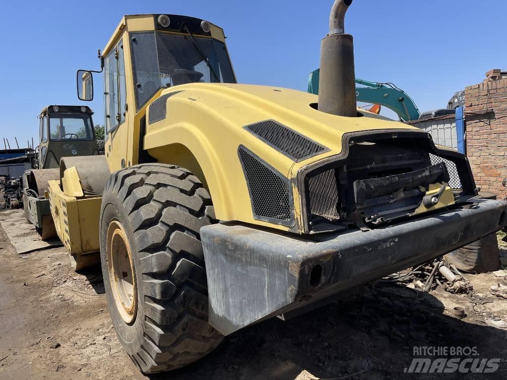 Bomag 226-4 Envalsvältar