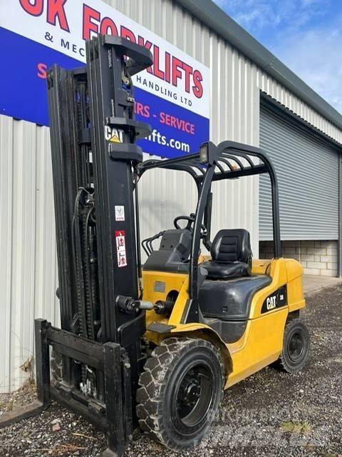 CAT DP 30 N Dieselmotviktstruckar
