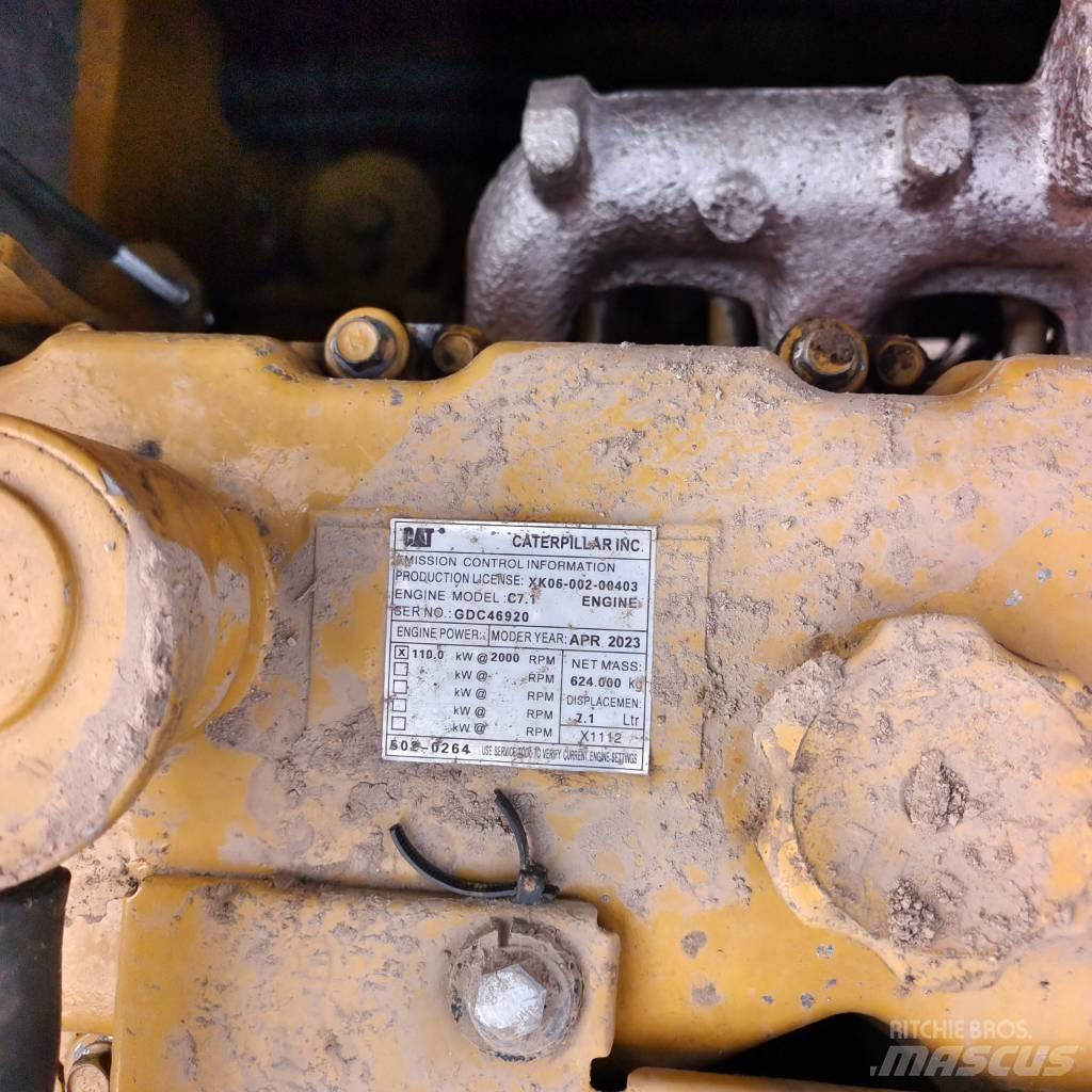 CAT 320D Bandgrävare