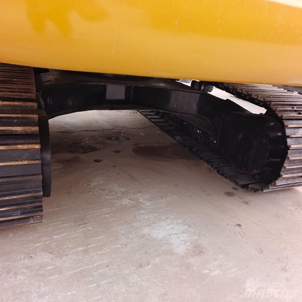 CAT 320D Bandgrävare