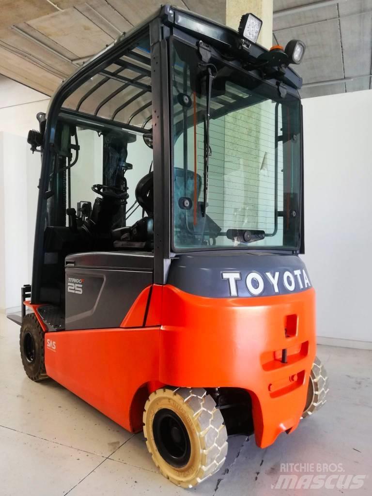 Toyota 8 FB MT 25 Elmotviktstruckar