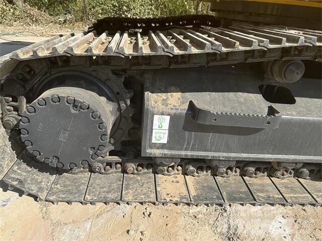 Komatsu PC200-8 Bandgrävare