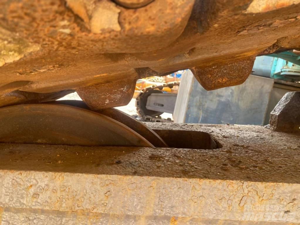 Kobelco CKE 2500 Bangående Kranar