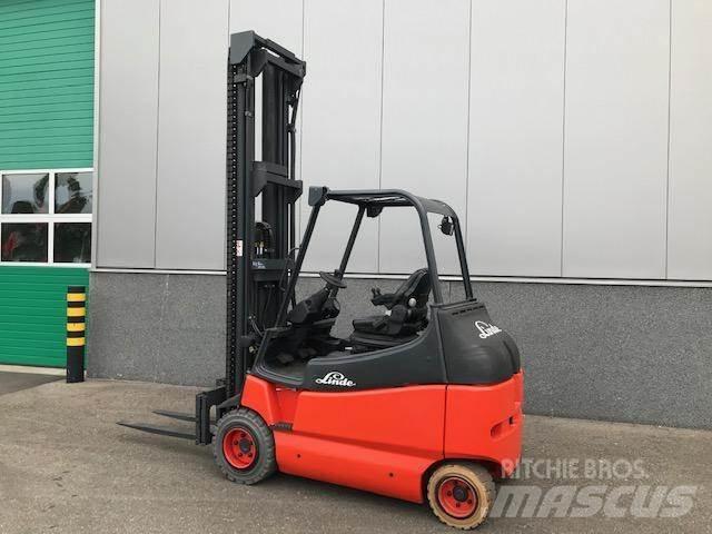 Linde E25/600-02 Elmotviktstruckar