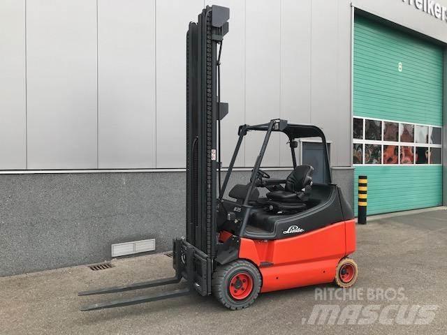 Linde E25/600-02 Elmotviktstruckar