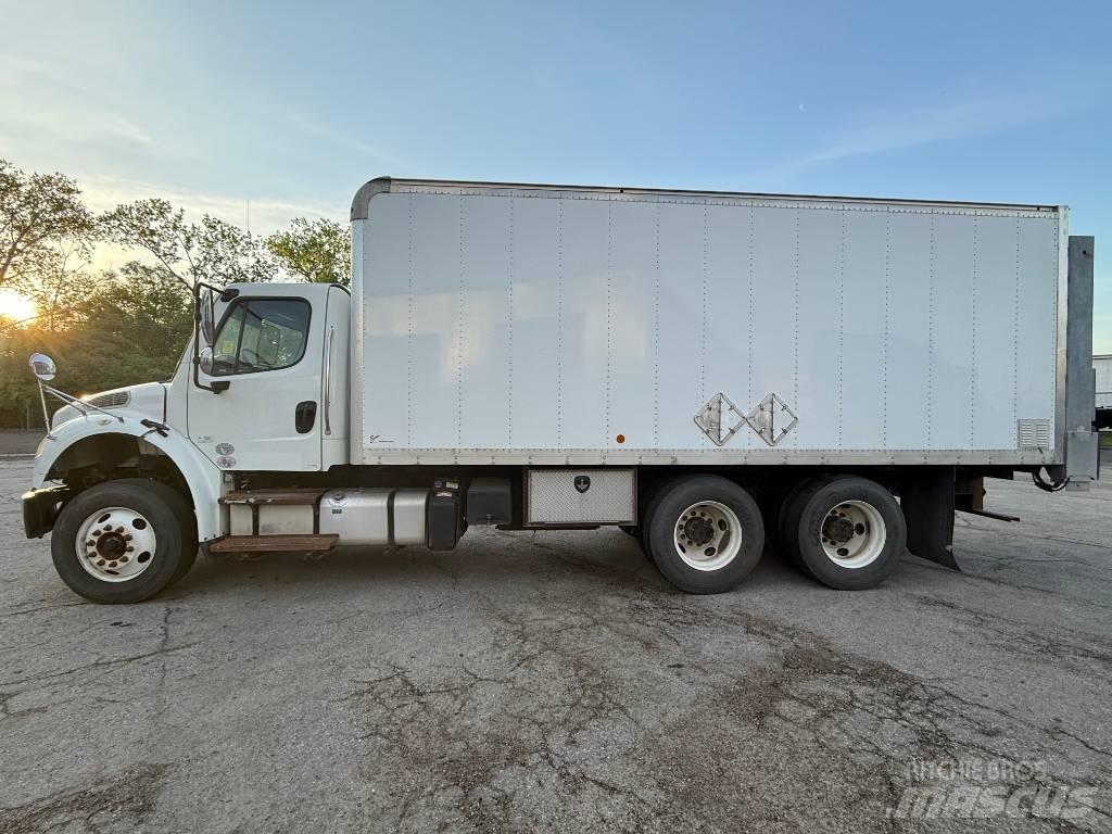 Freightliner M 106 Skåpbilar