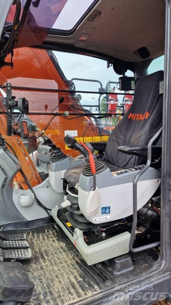 Hitachi ZX250LC-6 Bandgrävare