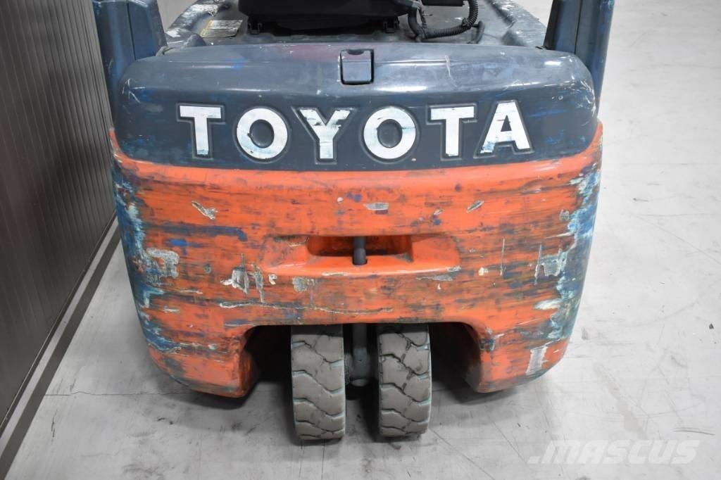 Toyota 8FBE16T Elmotviktstruckar