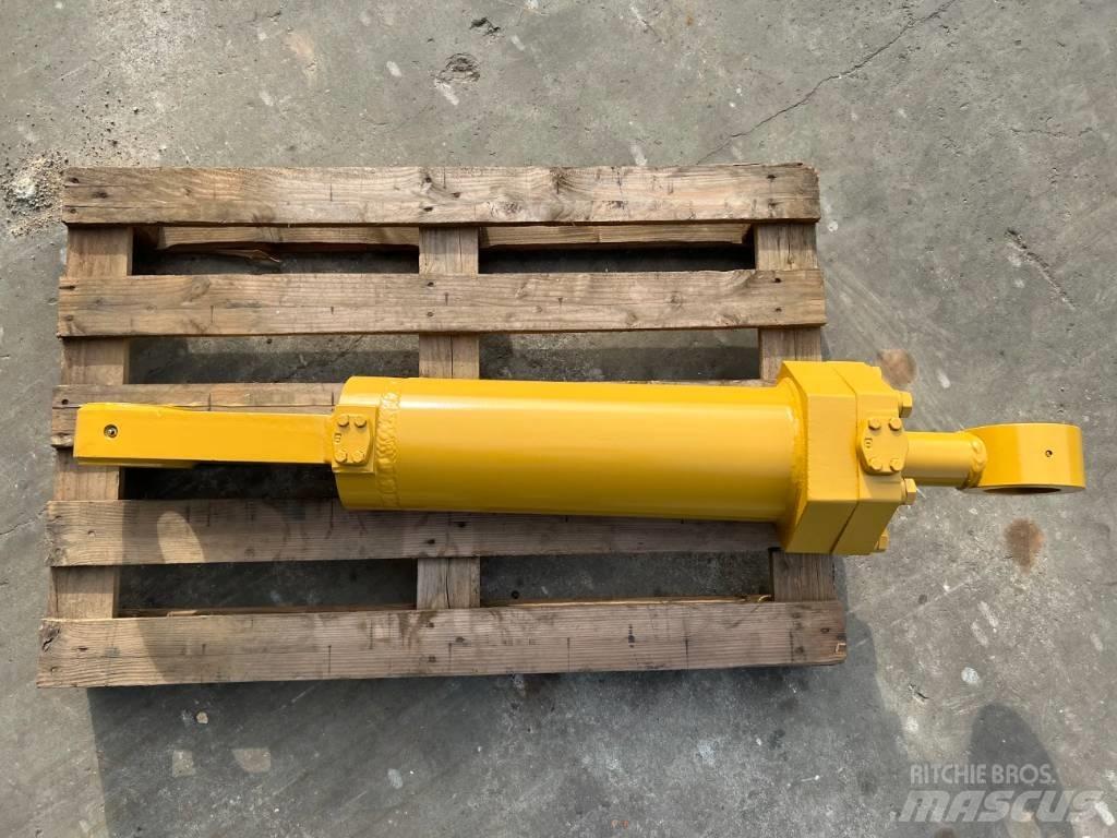 CAT D8 Cylinder Övriga