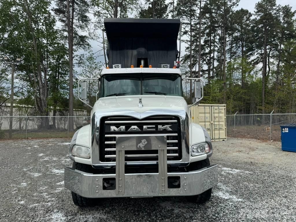 Mack GU813 Tippbilar