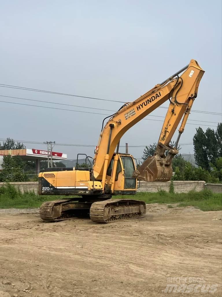 Hyundai R220-9S Bandgrävare