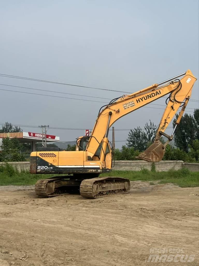 Hyundai R220-9S Bandgrävare