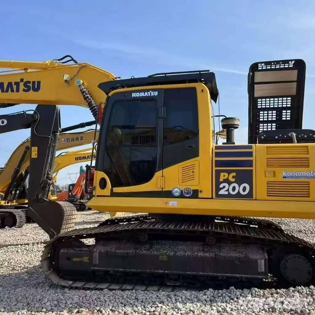 Komatsu PC 200 Bandgrävare