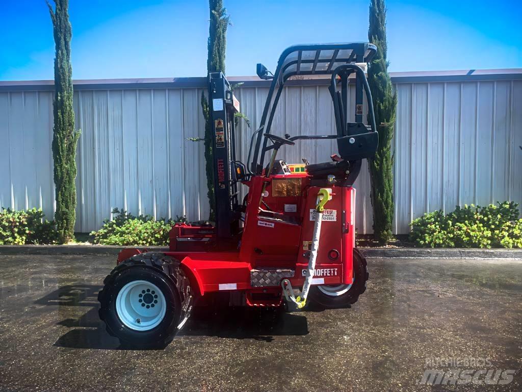 Moffett M55 Fordonstruckar