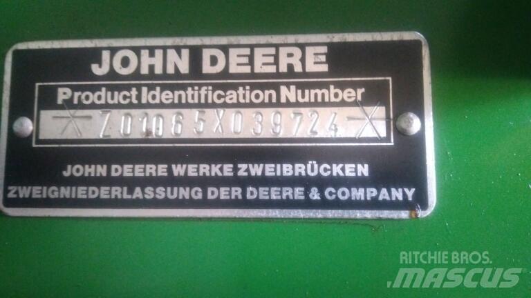 John Deere 1065 Skördetröskor