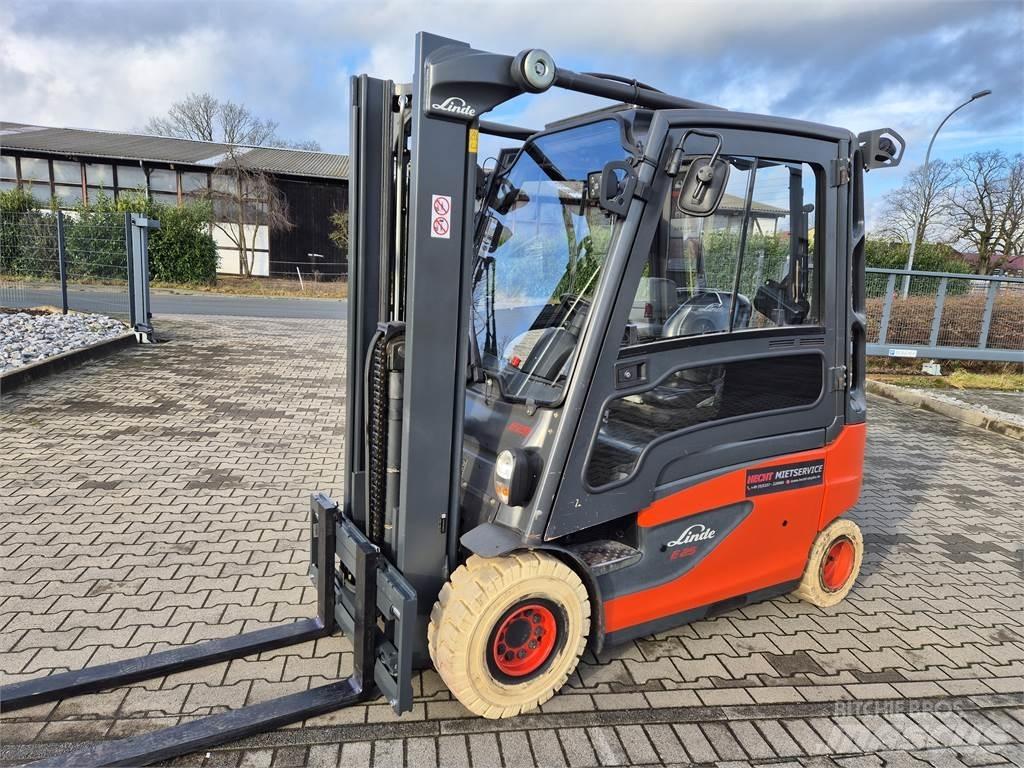Linde E25L-01- Elmotviktstruckar