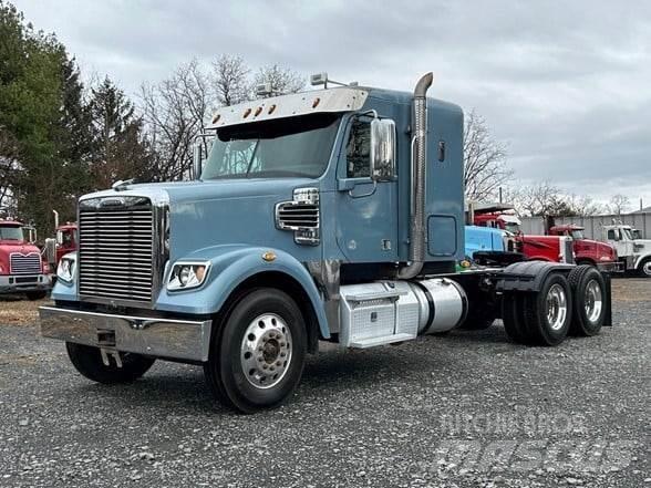 Freightliner 122SD Dragbilar