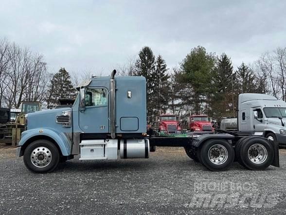Freightliner 122SD Dragbilar