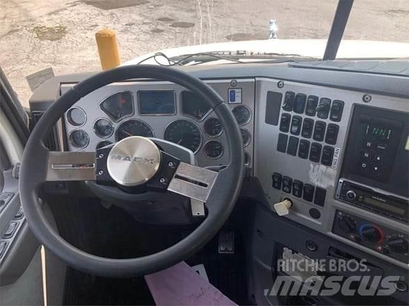 Mack GRANITE GU713 Sopbilar