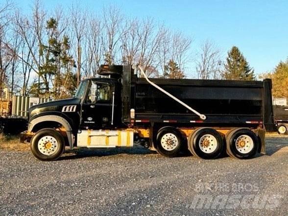 Mack GRANITE GU713 Tippbilar