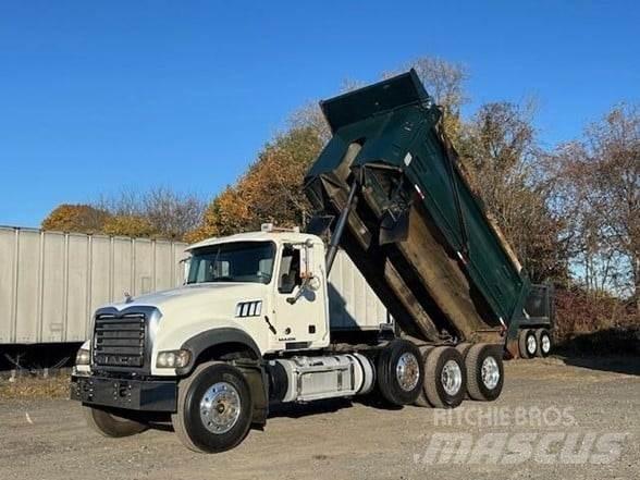 Mack GRANITE GU713 Tippbilar