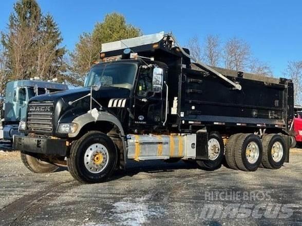 Mack GRANITE GU713 Tippbilar