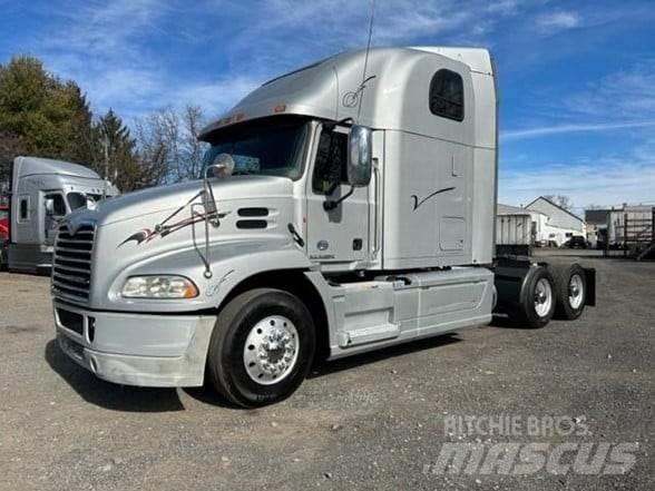 Mack PINNACLE CXU613 Dragbilar