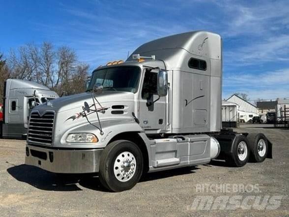 Mack PINNACLE CXU613 Dragbilar