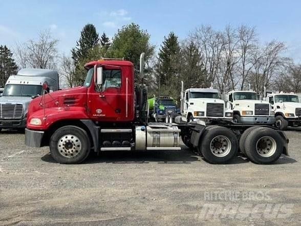 Mack PINNACLE CXU613 Dragbilar
