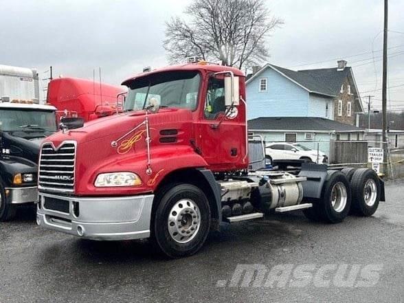 Mack PINNACLE CXU613 Dragbilar