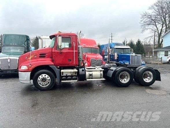 Mack PINNACLE CXU613 Dragbilar