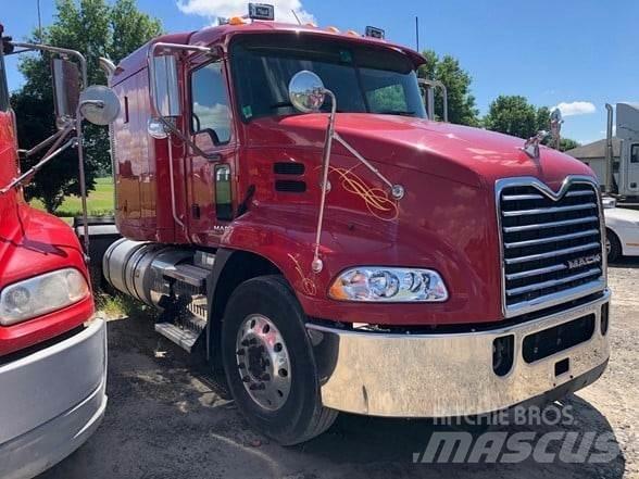 Mack PINNACLE CXU613 Dragbilar