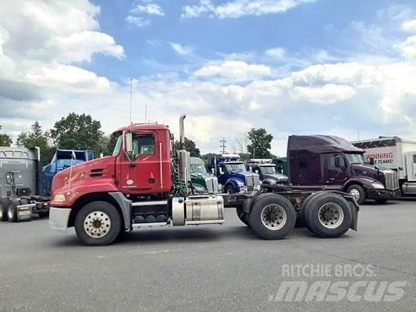 Mack PINNACLE CXU613 Dragbilar