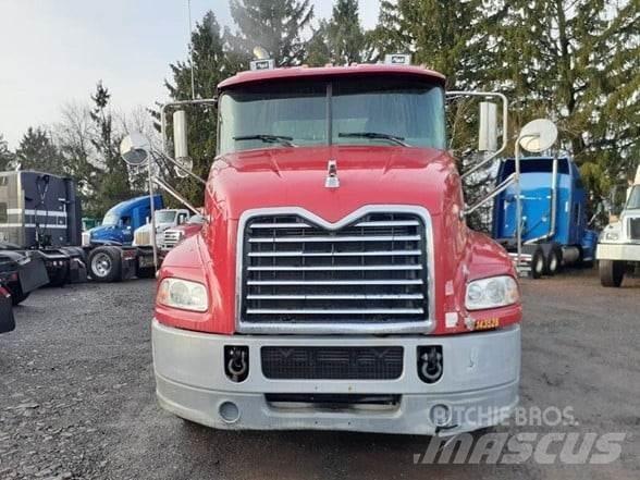 Mack PINNACLE CXU613 Dragbilar