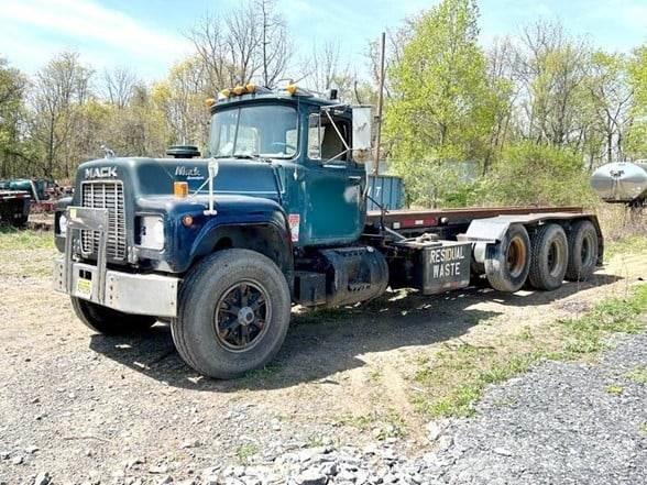 Mack RD686SX Sopbilar