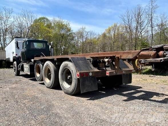 Mack RD686SX Sopbilar