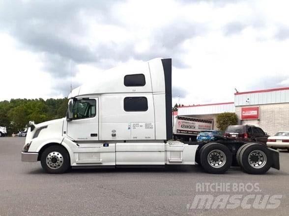 Volvo VNL64T780 Dragbilar