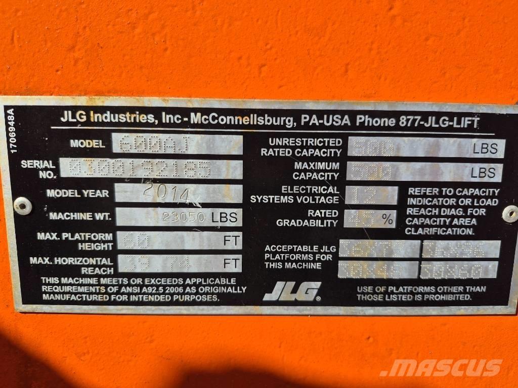 JLG 600 AJ Bomliftar