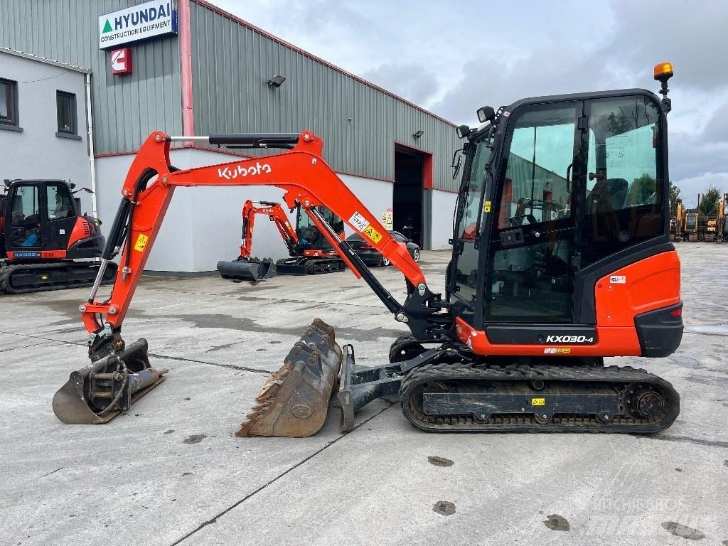 Kubota KX 030-4 Minigrävare < 7t