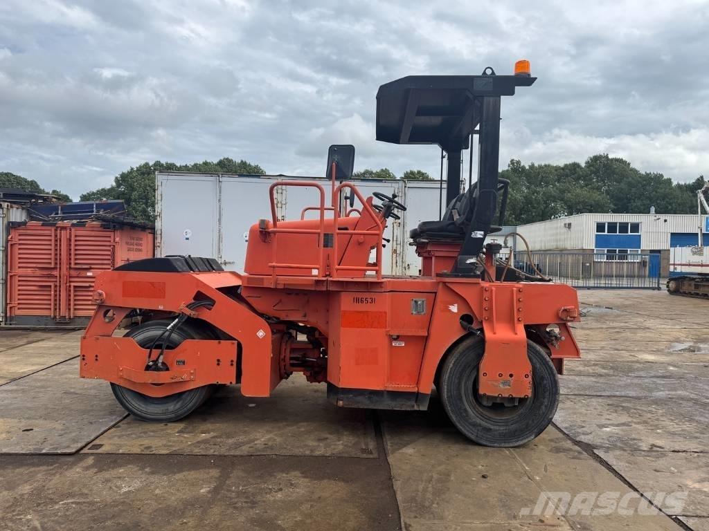 Sakai GW 750-2 Pneumatiska Hjulvältar