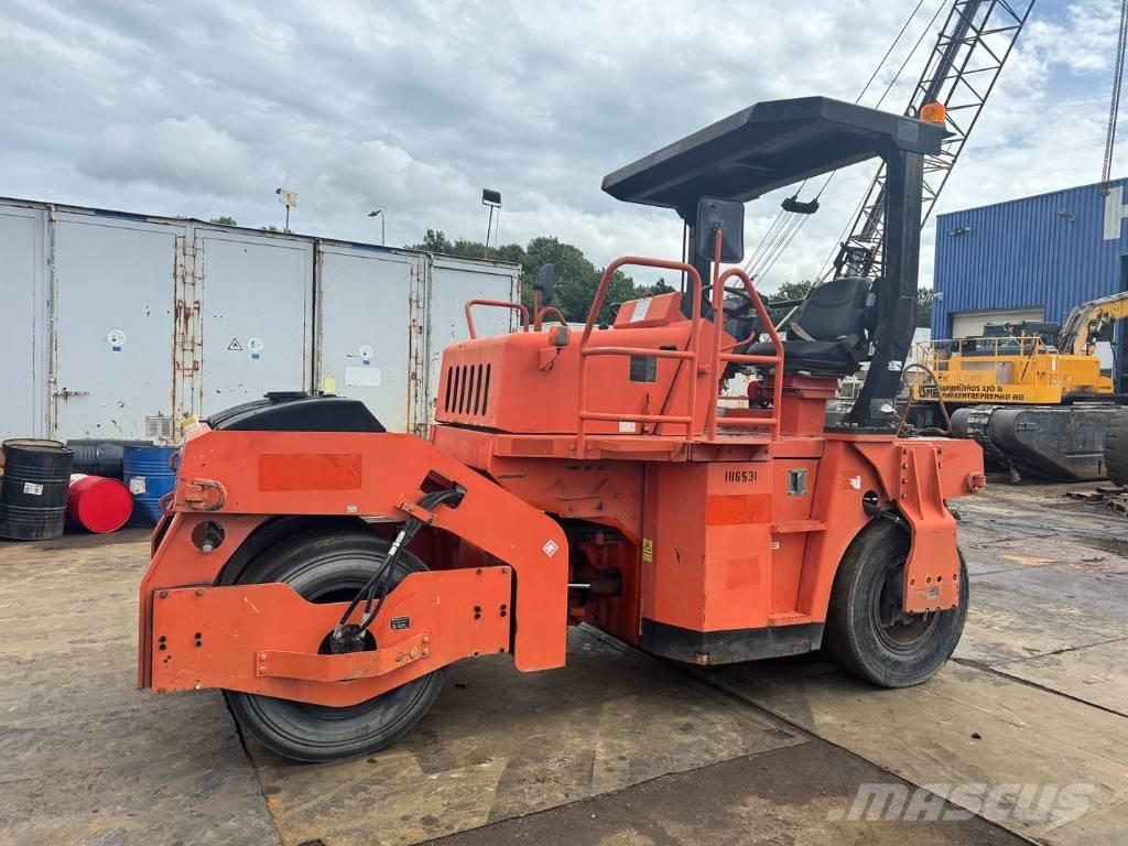 Sakai GW 750-2 Pneumatiska Hjulvältar