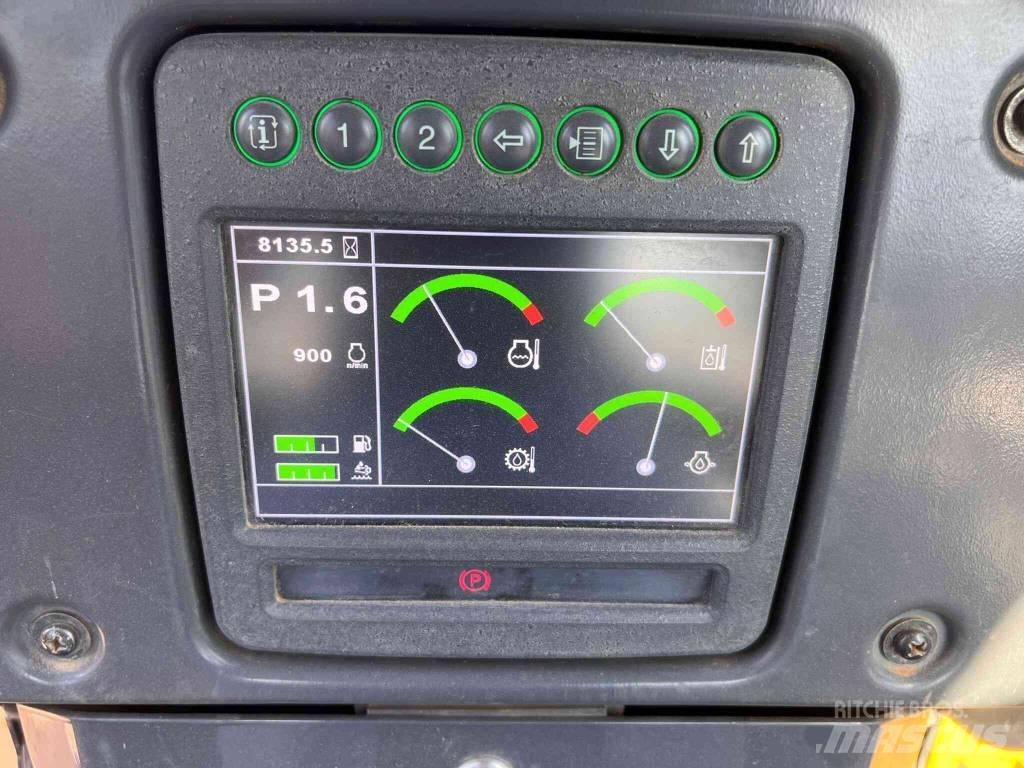 DEERE 750K LGP Bandschaktare