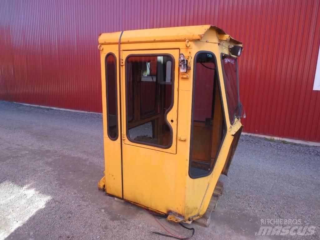 Fiat-Allis 345B Hytter och interiör