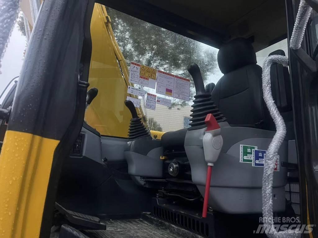 Komatsu PC 130 Midigrävmaskiner 7t - 12t