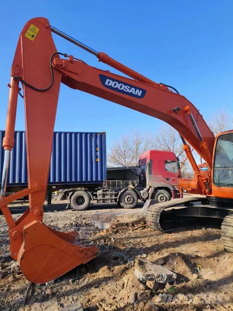 Doosan DH225LC-7 Bandgrävare