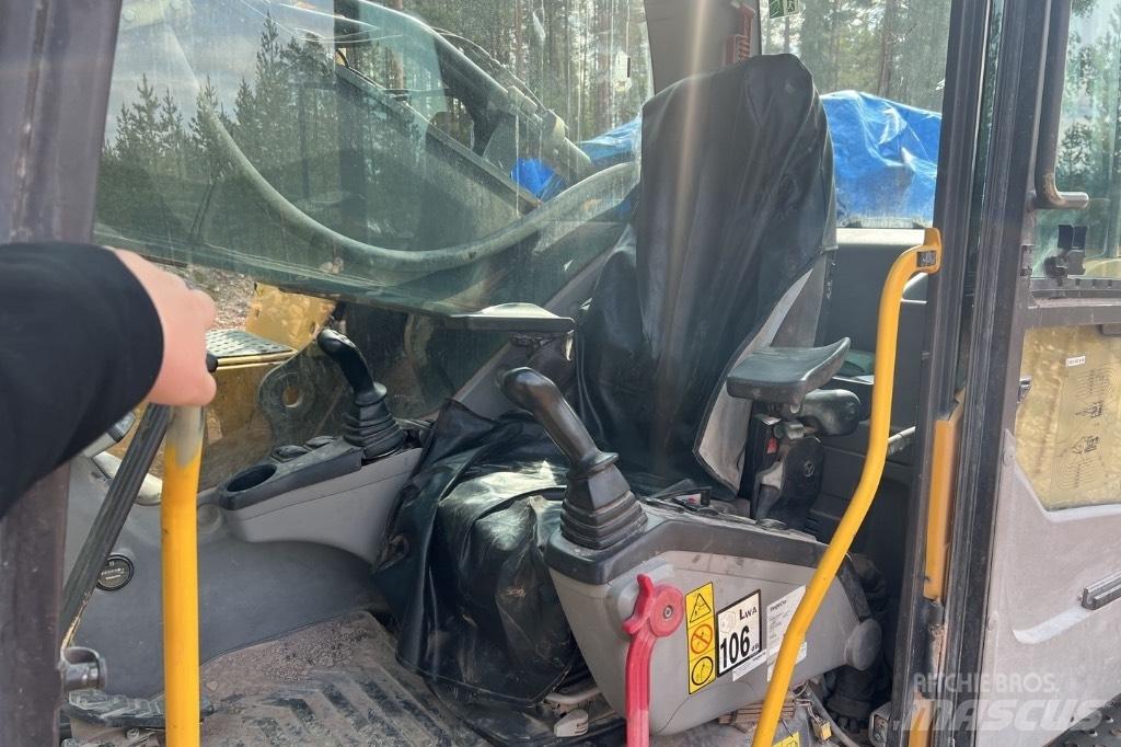 Volvo 460CL Bandgrävare