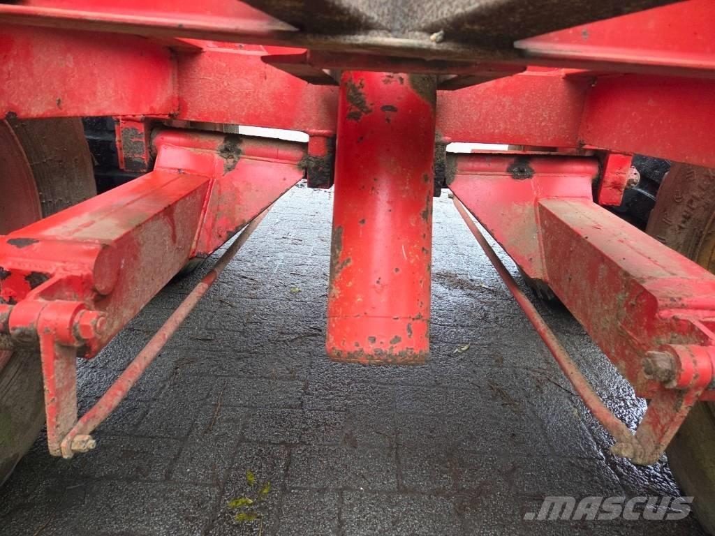  Mullie T8 Kombivagnar