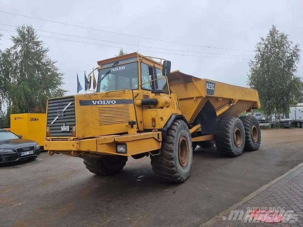 Volvo A 25 C 6X6 Midjestyrd dumper